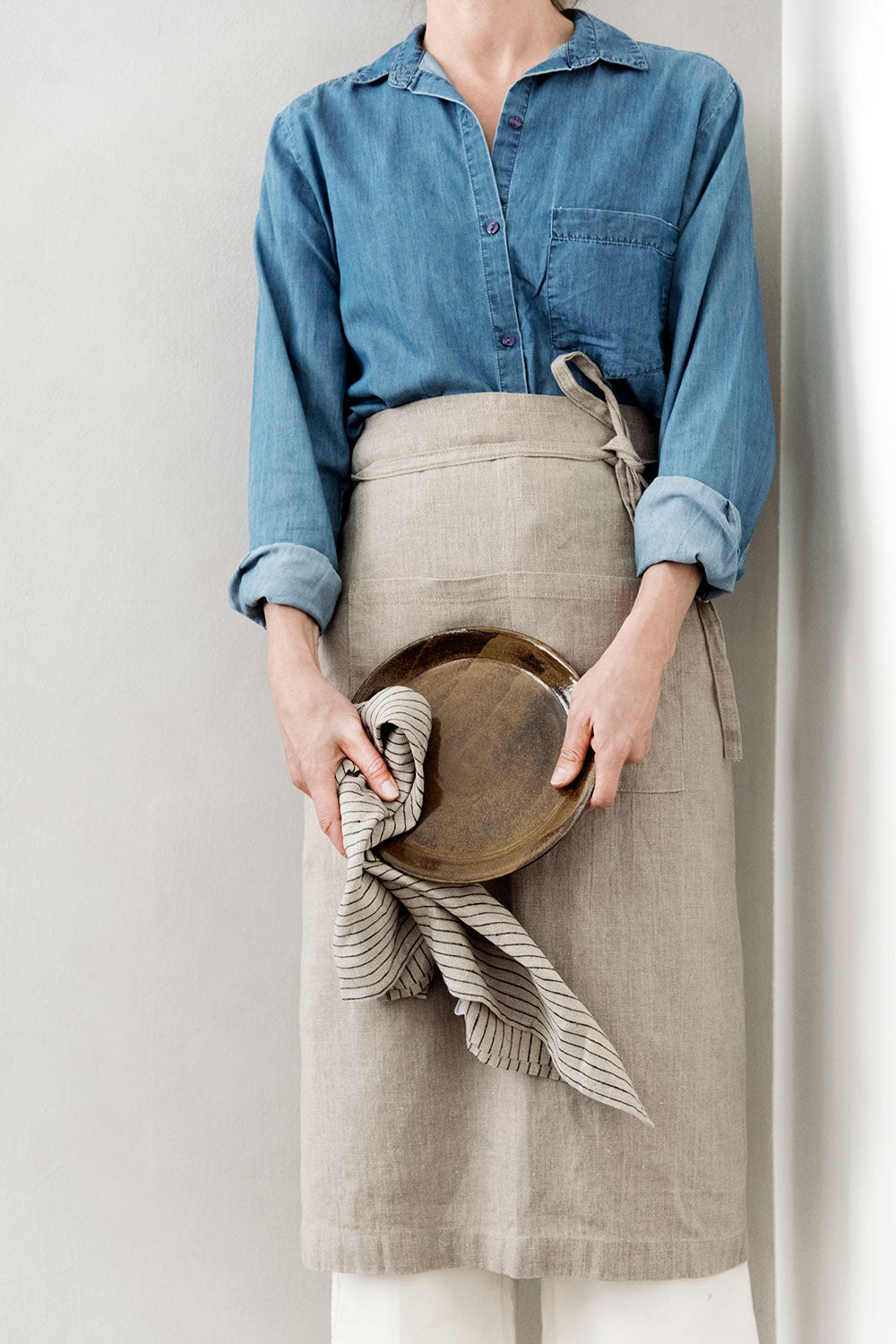 FLW: Linen Garcon Apron - Natural