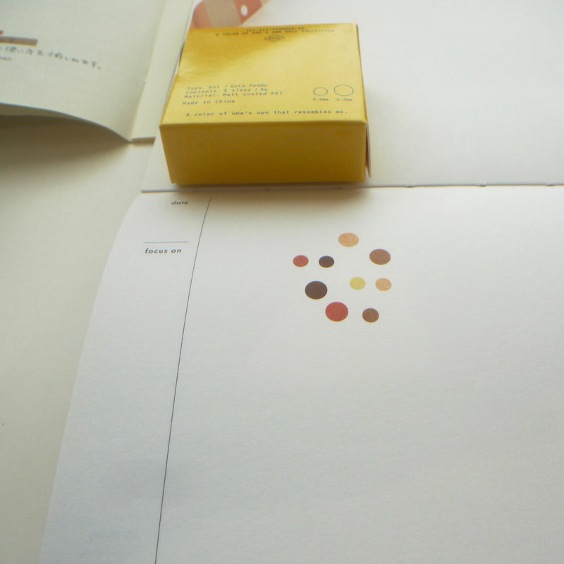Flagg: A colour of one's own - Gold Paddy