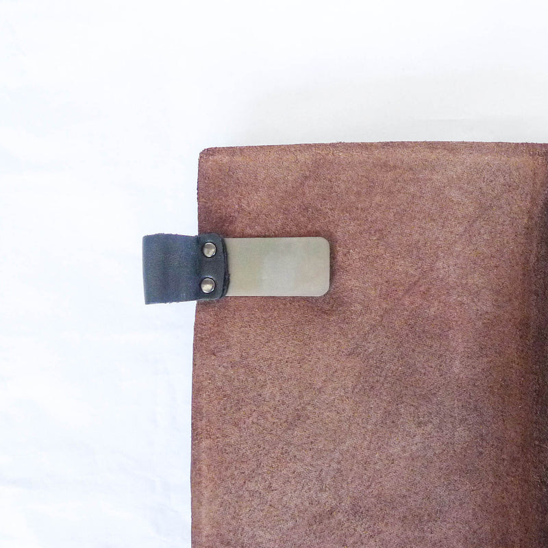016 Pen Holder