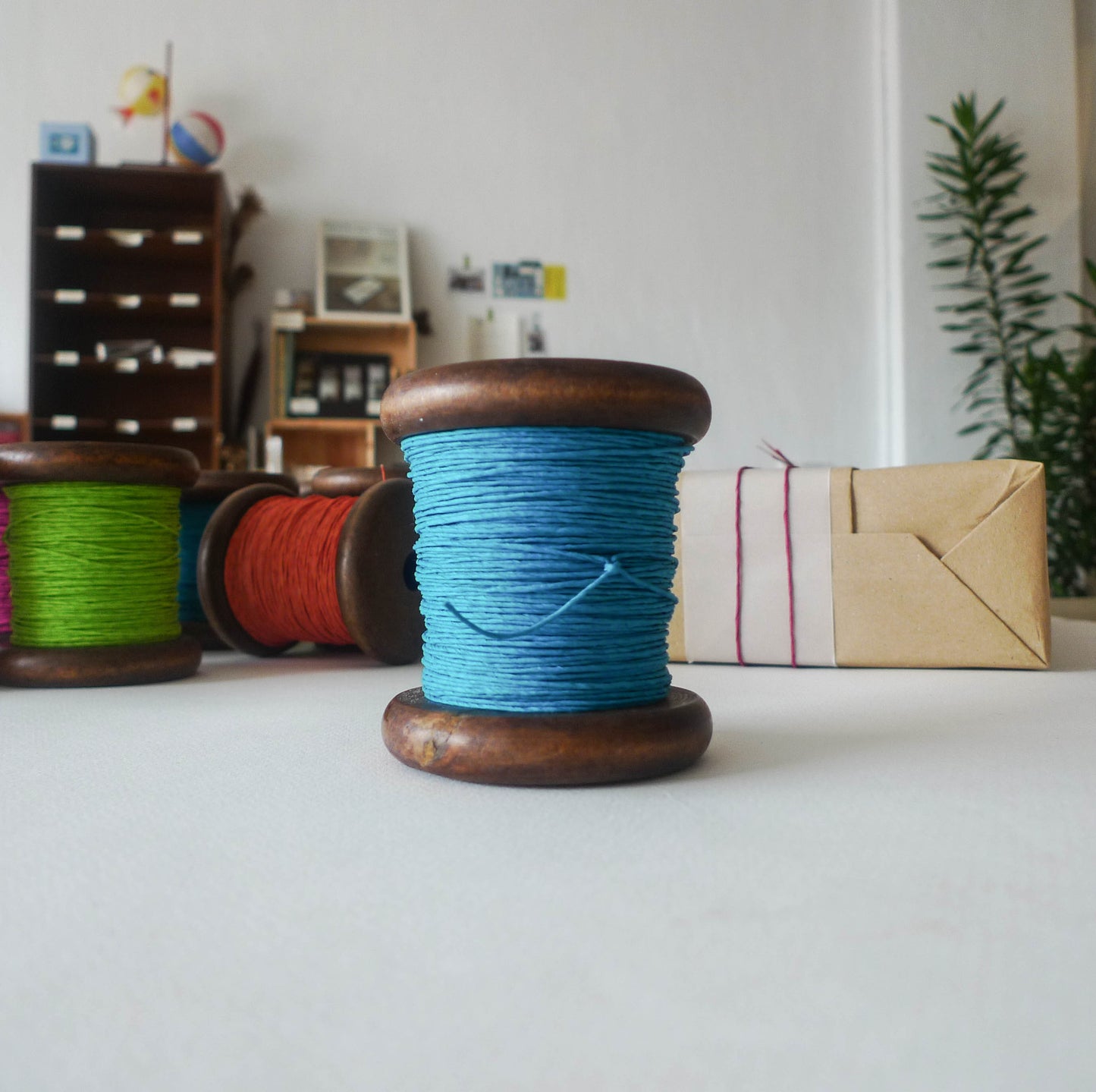 PaperPhine: Strong Paper Twine (Medium Bobbins)