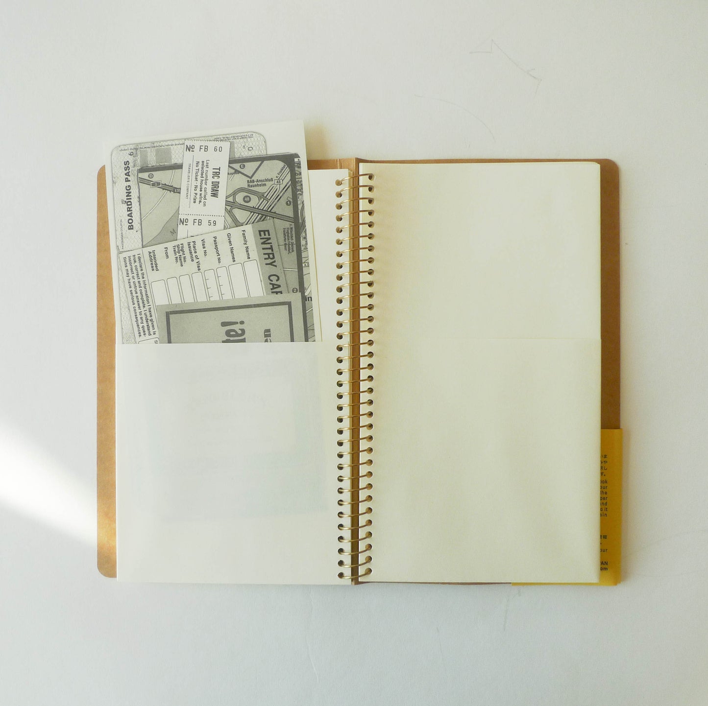SPIRAL RING NOTEBOOK: Paper Pocket