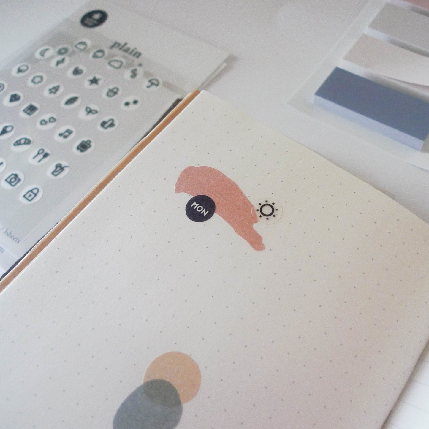 Suatelier: Icon Stickers