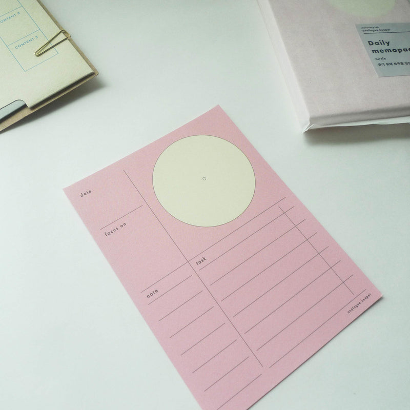 AK: Daily Memo Pad (Circle)