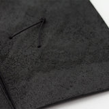 TRAVELER'S Notebook (Regular Size) Starter Kit in BLACK