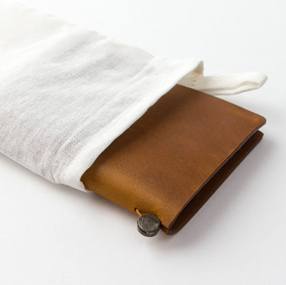 There is a cotton bag included when purchased.